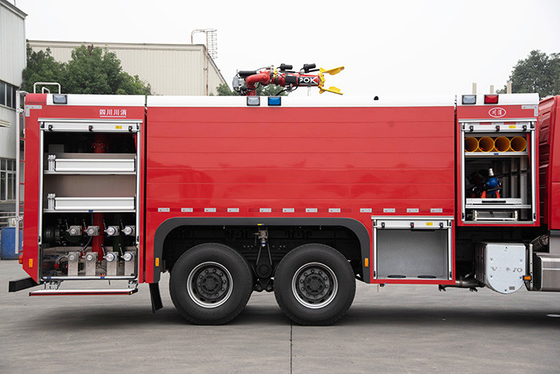 Foam System &amp; Lighting System Industrial Fire Truck 90km/h