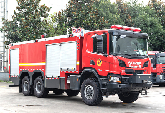 Euro 6 Red Heavy Duty Fire Truck With 10000L Water Tank