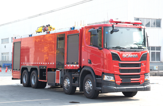 Euro 6 Heavy Duty Fire Truck With Optional Chassis &amp; Determined Transmission