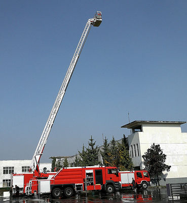 Sinotruk HOWO 32m Aerial Ladder Fire Truck with 5000L Water and Foam