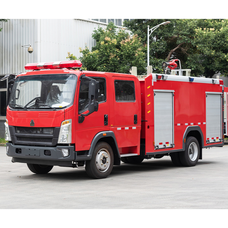 SG40 Fire Fighting Truck 2WD/4WD For Municipal Or Petrochemical Fire Stations