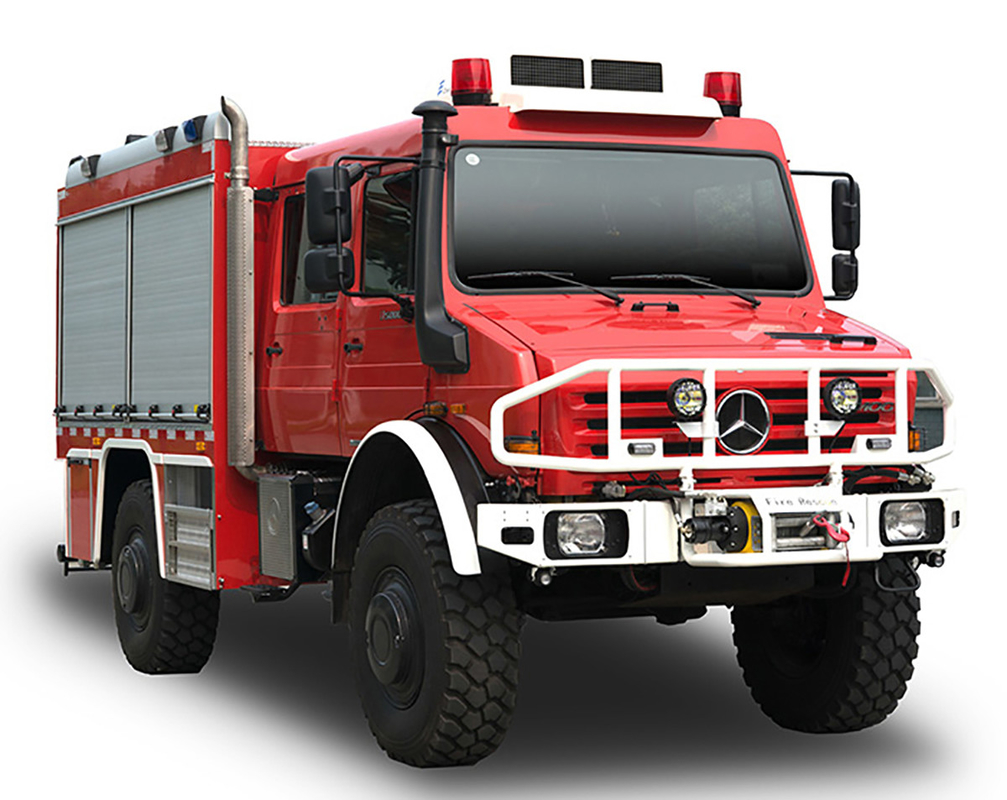 Euro 6 Engine Small Fire Truck 4x4 with Optional Chassis for Sale
