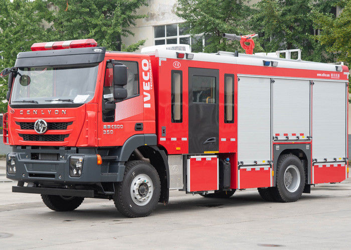 4x2 SAIC-IVECO HONGYAN 4000L 8 Firefighters Foam Tender Fire Trucks