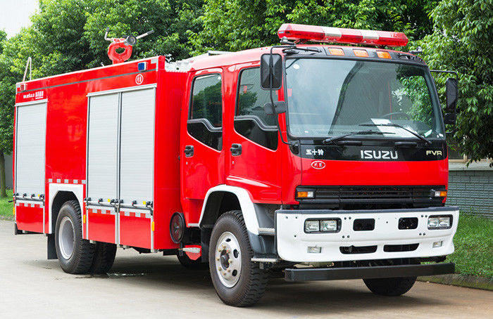 Double Cabin Japanese ISUZU 6000L Water And Foam Fire Truck