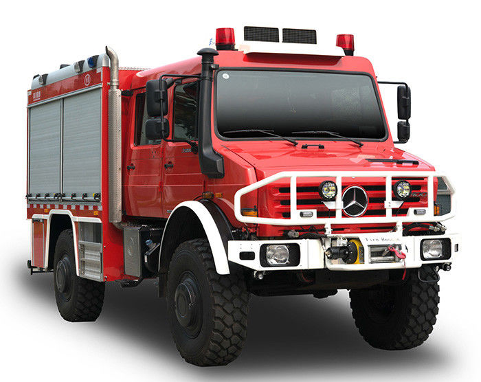4x4 Unimog Forest Special Fire Truck with Double Cabin and Water Tank